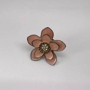 Jewelry Special! ⭐️✨ Light Pink Flower Ring
